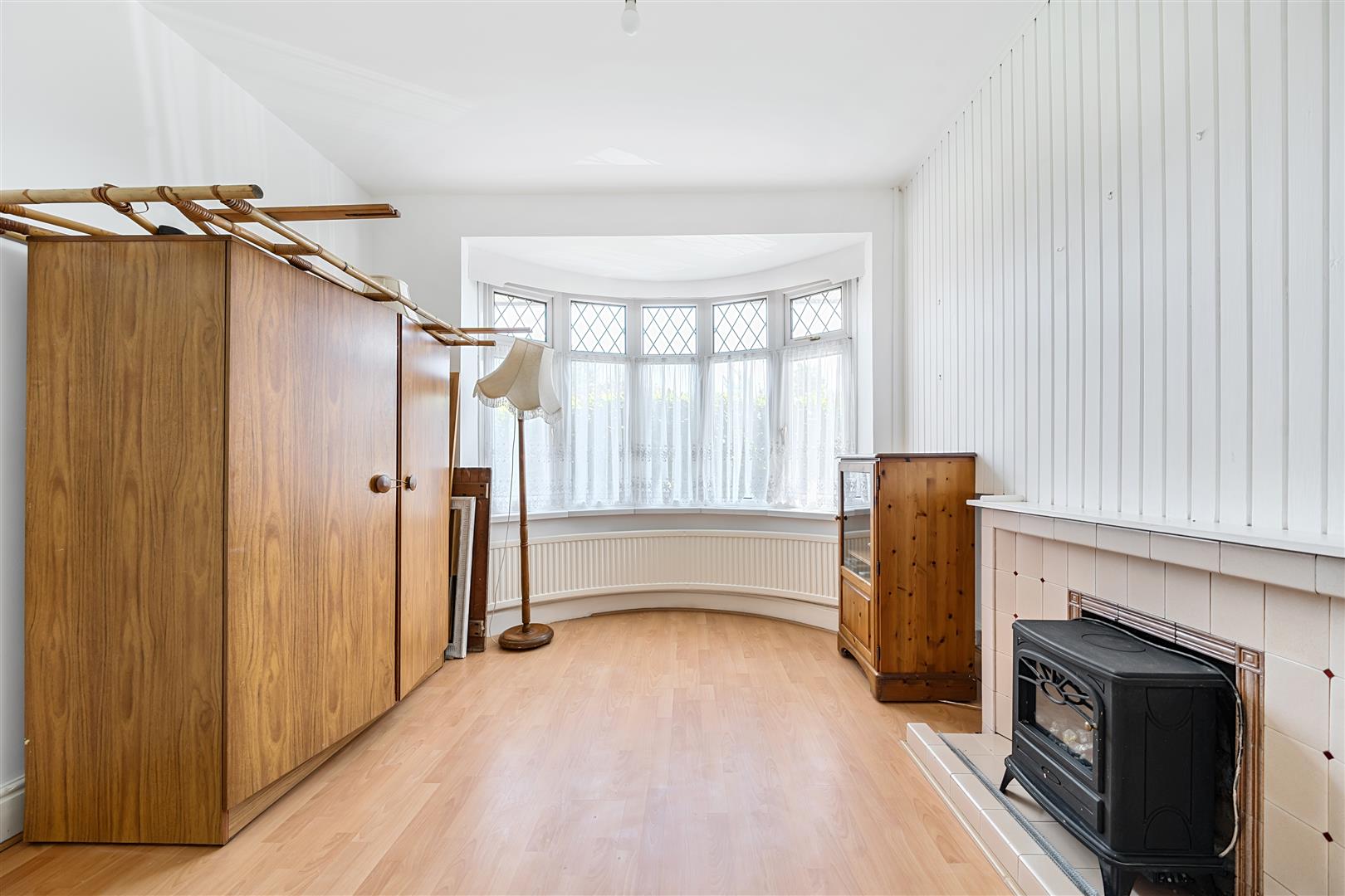 104 Gorseinon Road, Penllergaer, Swansea, SA4 9AB